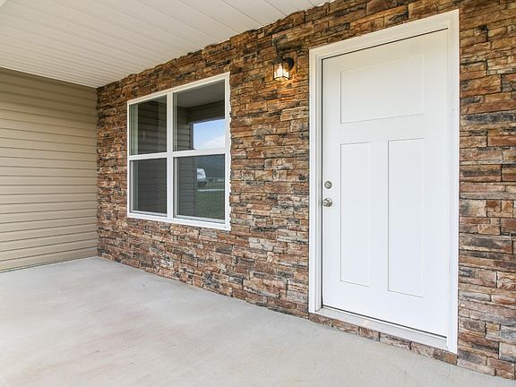 4th image of 148 Vista Ct