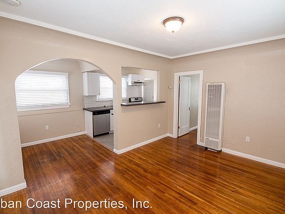 3rd image of 4521 Park Blvd #4529