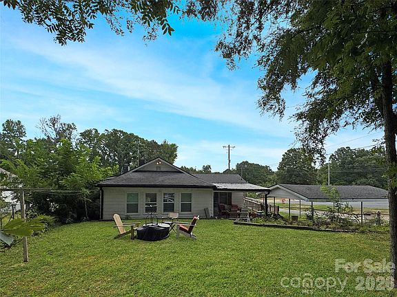 3rd image of 1310 Meadow Ave