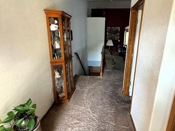 3rd image of 905 N 4th St