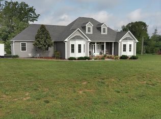 175 Oak Shadow Ln, Benton, KY 42025