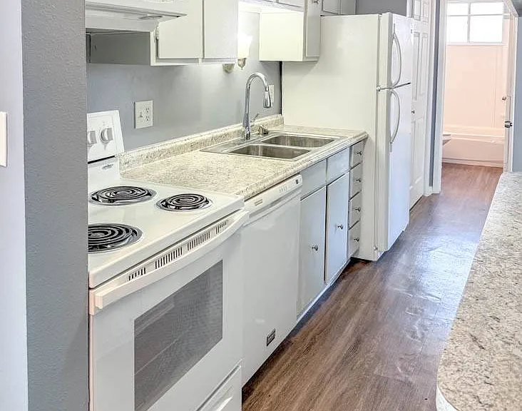 3270 S Grant St — Photo 10