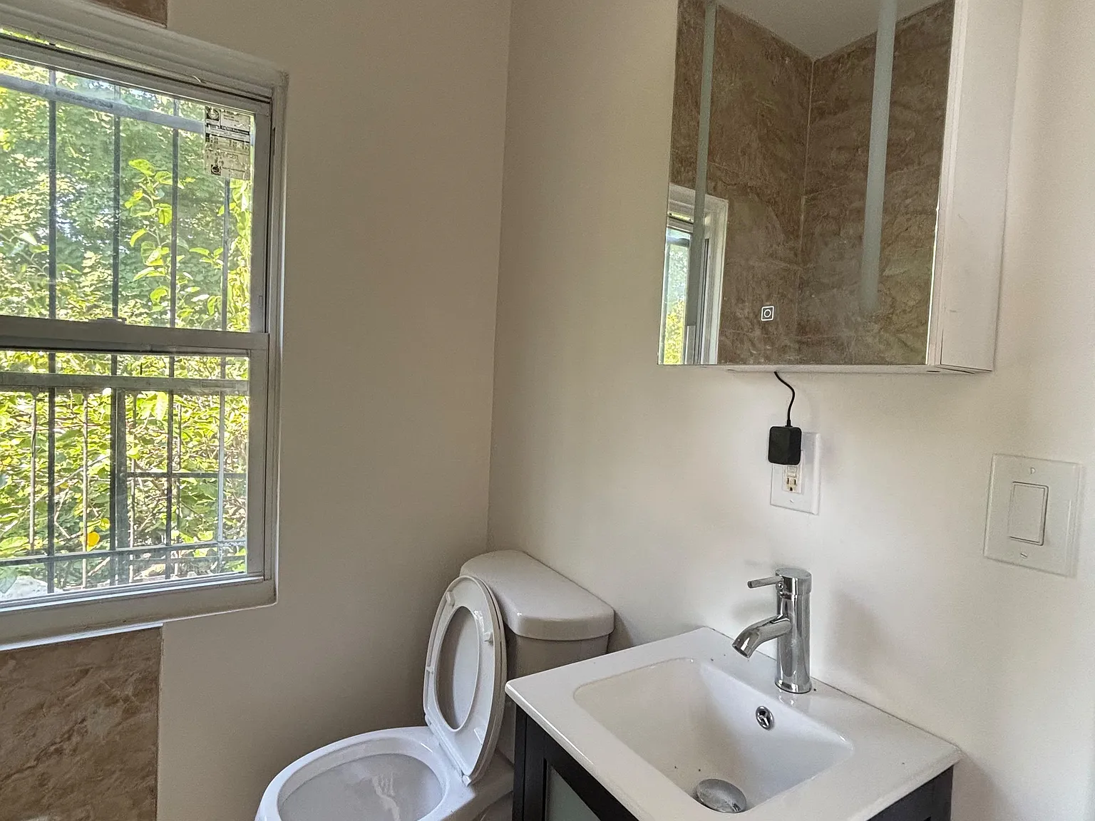 1 bed, 650 sqft, $1,750 — Photo 4