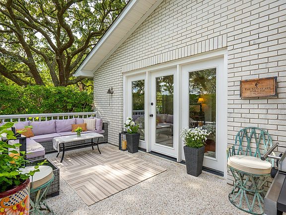 4th image of 209 Cynthia Ln