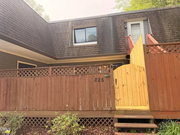 225 Summerwalk Cir, Durham, NC 27517