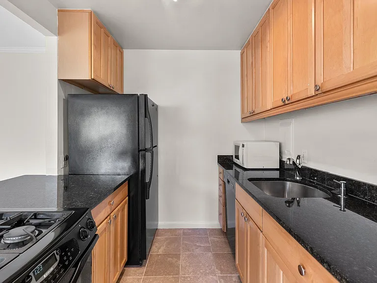 4570 Macarthur Blvd NW #107 — Photo 13