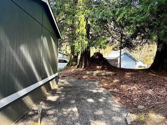 5th image of 62 S Alder Ln