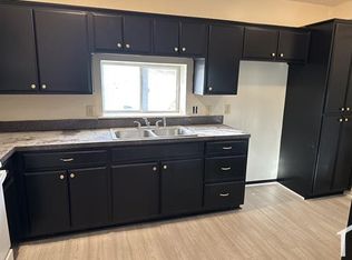 600 S Glenwood Ave APT E, Independence, MO 64053