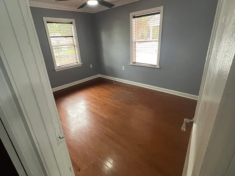 1430 E Mohawk Ave — Photo 8