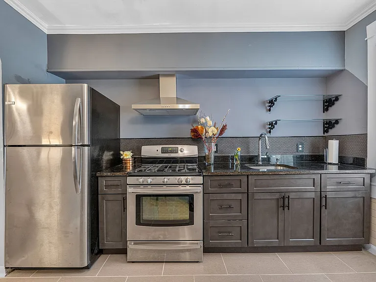 602 S Macon St — Photo 20