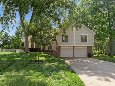 7757 Garnett St, Lenexa, KS, 66214