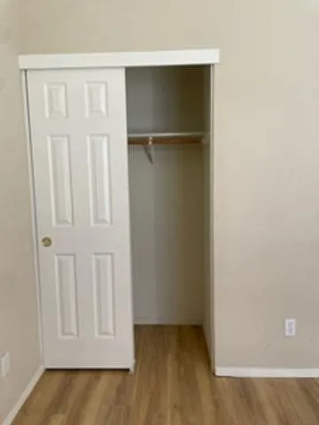 1677 Klipspringer Dr — Photo 3