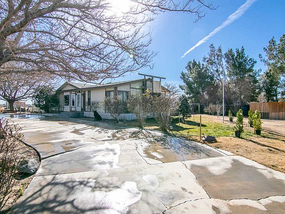 2nd image of 7834 Dinkey Ave