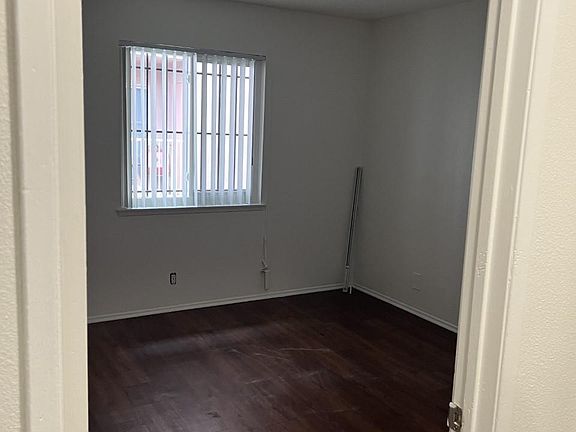 Apartment for rent3Bed 1.5Bath