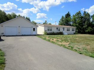 84 Mutton Ln, Clinton, ME 04927