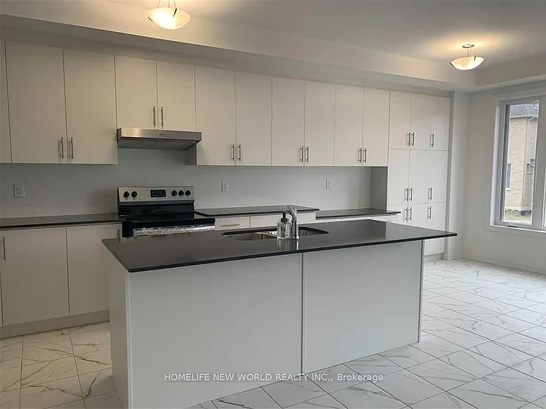 83 Kentledge Ave — Photo 4