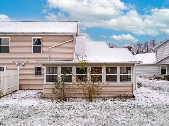 4th image of 255 Westberry Cir