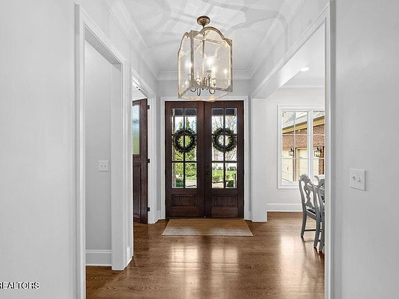 3rd image of 1701 Duncan Woods Ln