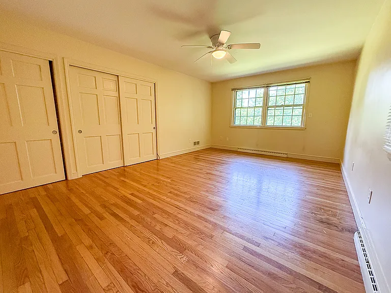 380 Gibbs Ave — Photo 17