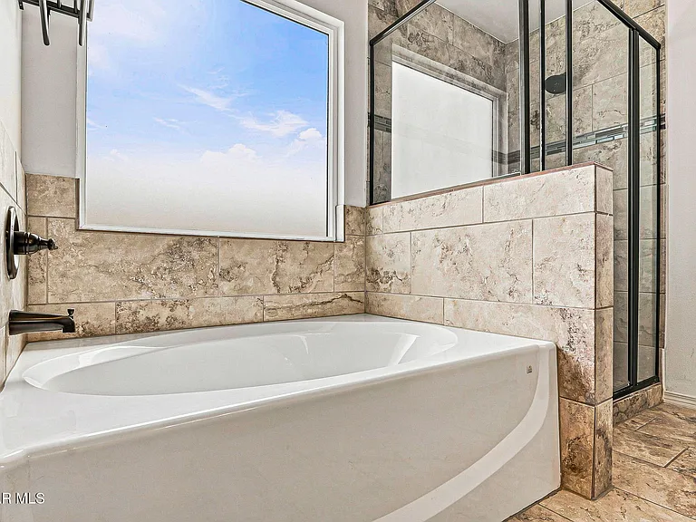 1089 Indigo Sky St — Photo 31