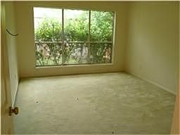 3rd image of 10411 Emerald Glen Ln
