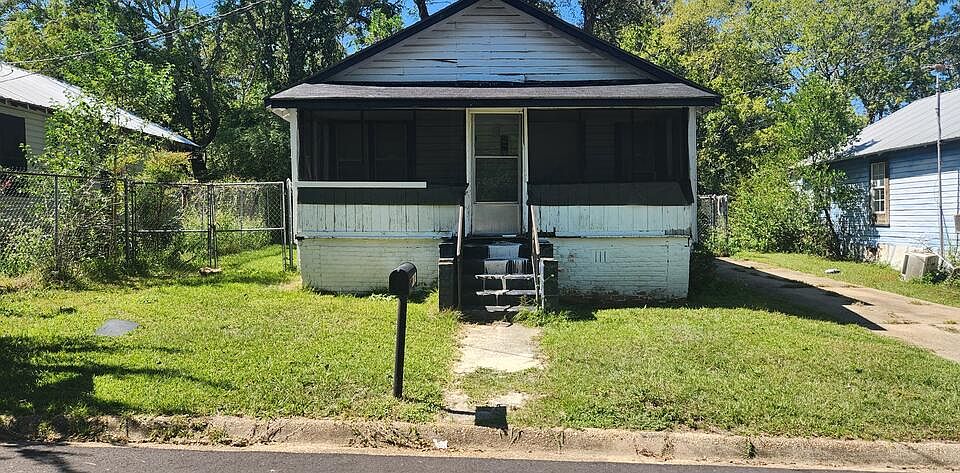 1st image of 1021 Blackshear St
