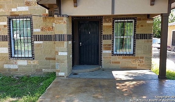 2nd image of 236 E Dullnig Ct #2