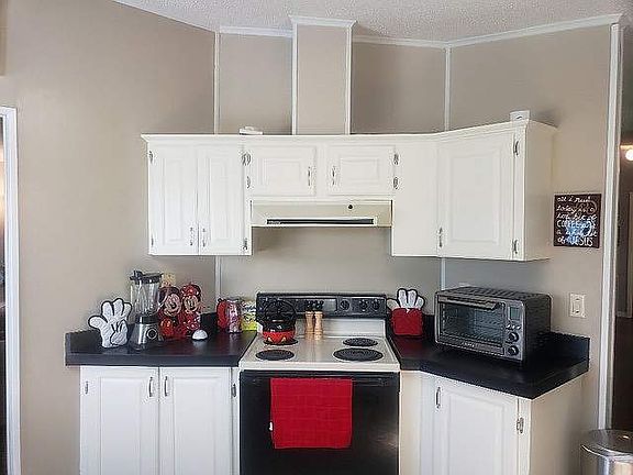 4th image of 681 Arrow Ln