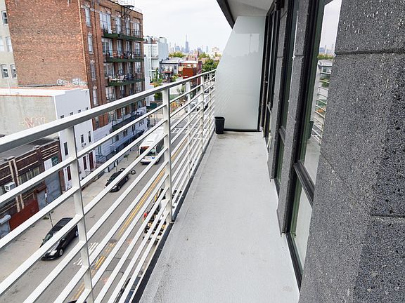 2nd image of 49 Montrose Ave #5F