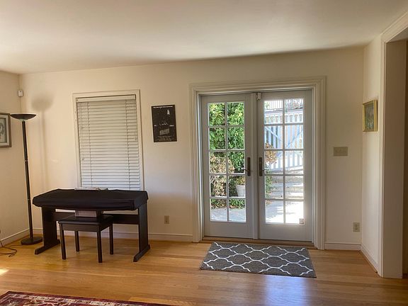 Entry into the large living room