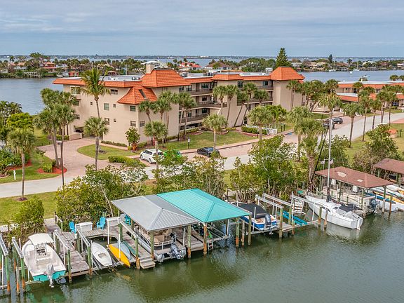 3rd image of 18 Marina Isles Blvd APT 103