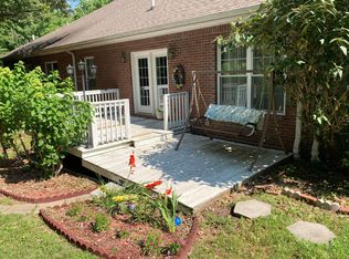 150 Matthew Dr, Paducah, KY 42001