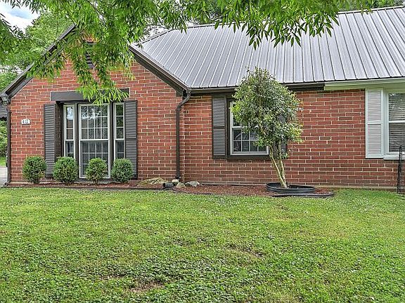 3rd image of 412 Sequoyah Dr