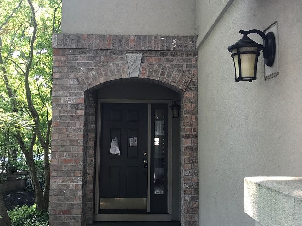 2nd image of 4902 Mulholland Dr