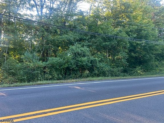 4th image of 771 Canistear Rd