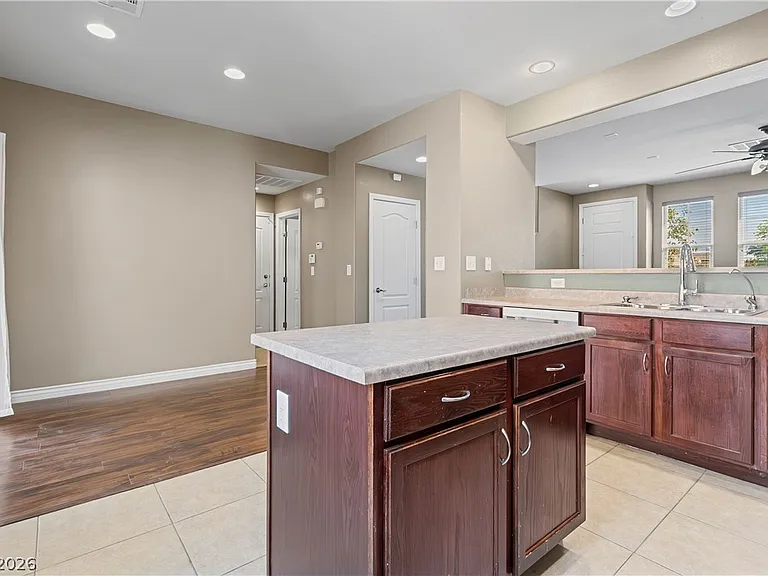 8396 Waylon Ave — Photo 8