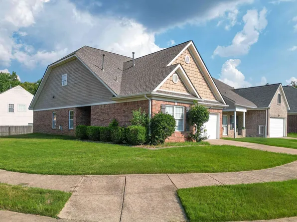 4746 Royal View Dr, Memphis, TN 38128