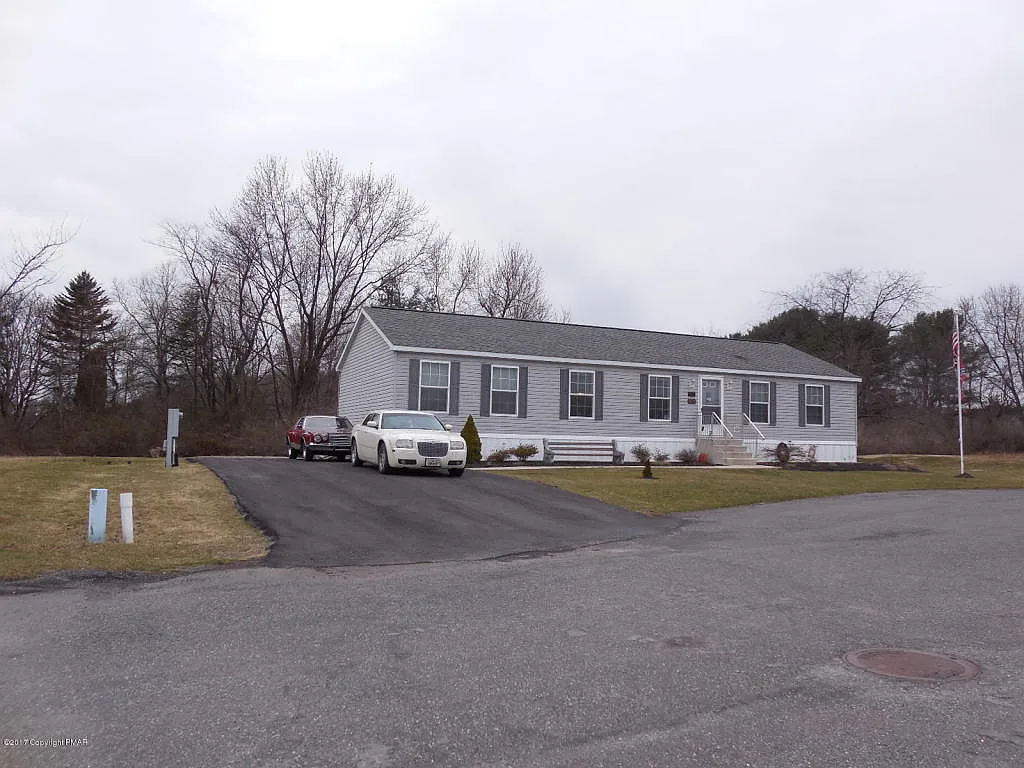 214 Autumn Ln photo 1