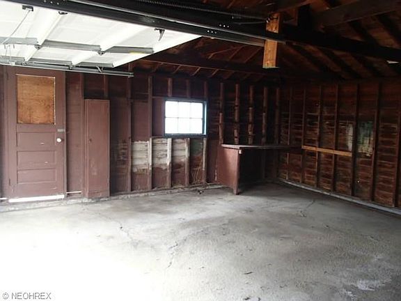 2nd image of 13113 Oak St