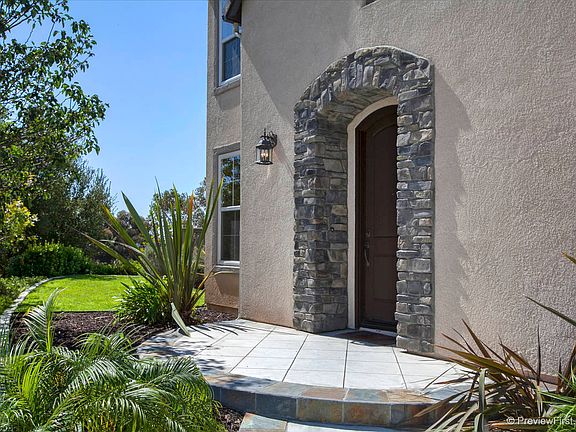 4th image of 3800 Sacramento Dr