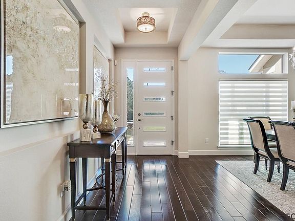 4th image of 668 Aldenham Ln