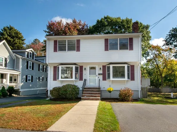 52 Bunker Hill Ln, Quincy, MA 02169