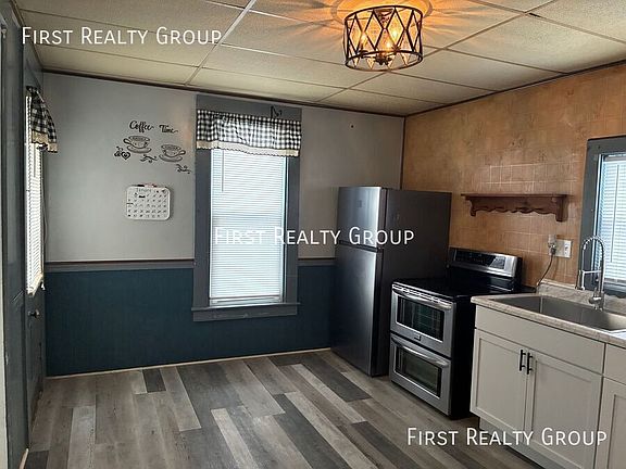 5th image of 519 Ann St