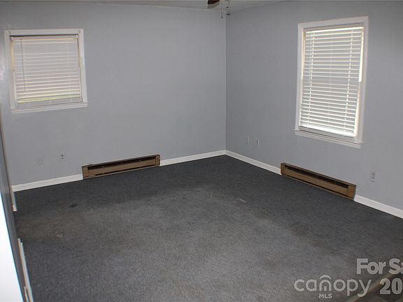2nd image of 6791 Glover Ln