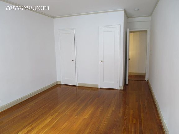 2nd image of 29-33 W 65th St #3D