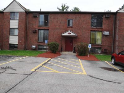 80R English Village Road #103, Manchester, NH, 03102