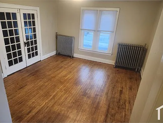 5 bed, $2,632 — Photo 2
