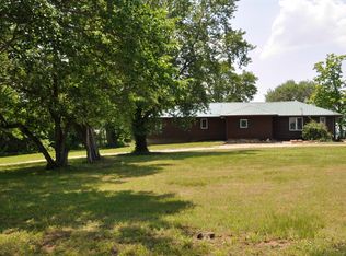 73 N 1200th Rd, Berryton, KS 66409