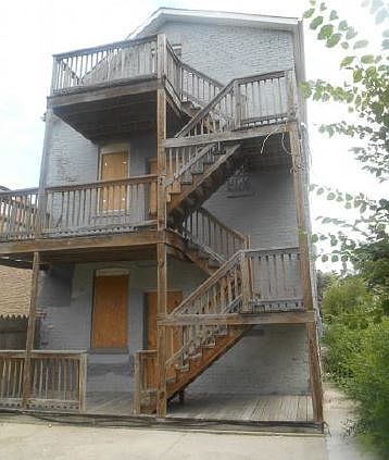 2nd image of 1424 S Springfield Ave