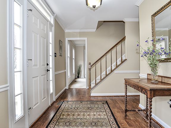 Interior - Foyer
